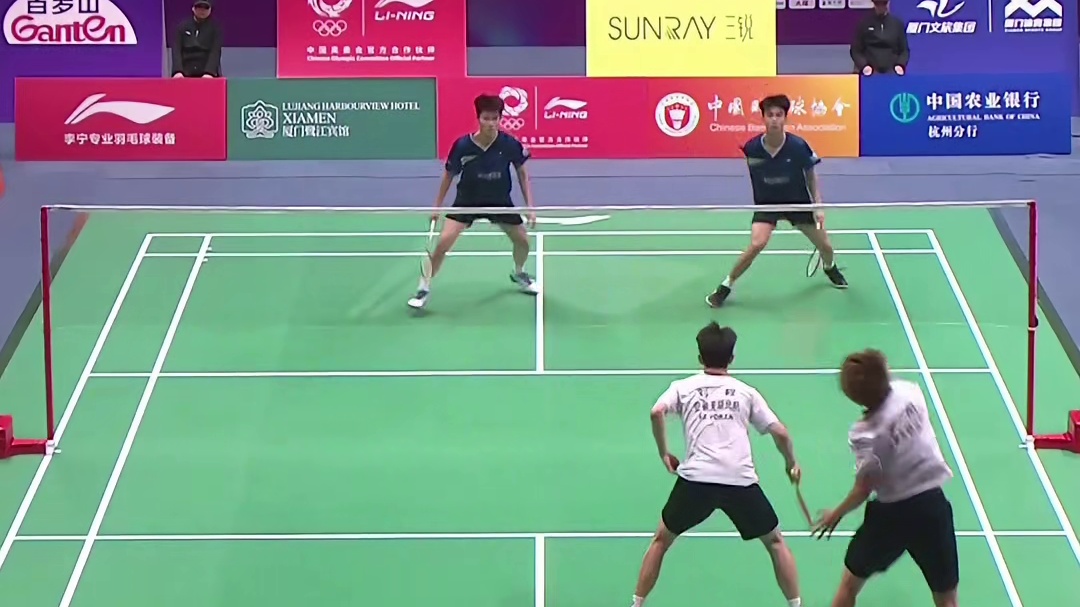 刘阳、刘毅以2-1险胜陈俊廷、刘峻荣，为芜湖队拿下关键一分