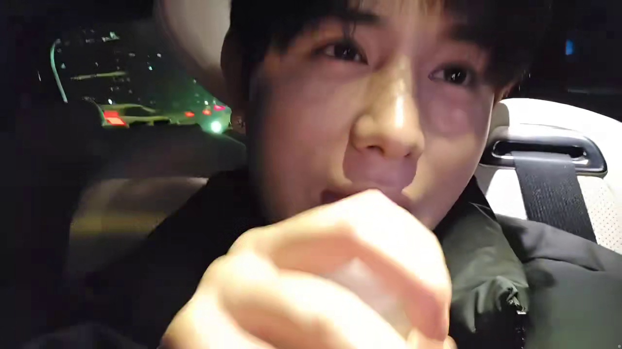 童锦程：高富帅说实话，非要说稳占的一个只有帅吧！