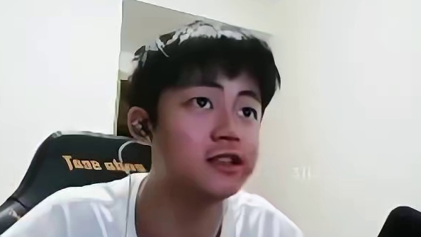 金木直播时吐血被紧急送医，悲伤感慨：我活不了多久了