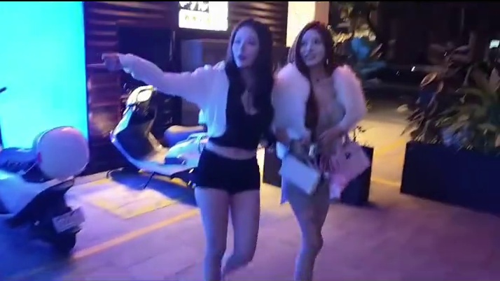 出来玩就得带这样的兄弟#小小小酷哥 #组织1995 #名场面