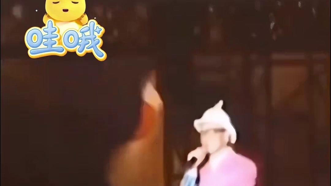 Jasper：喊叫山哥。山哥。