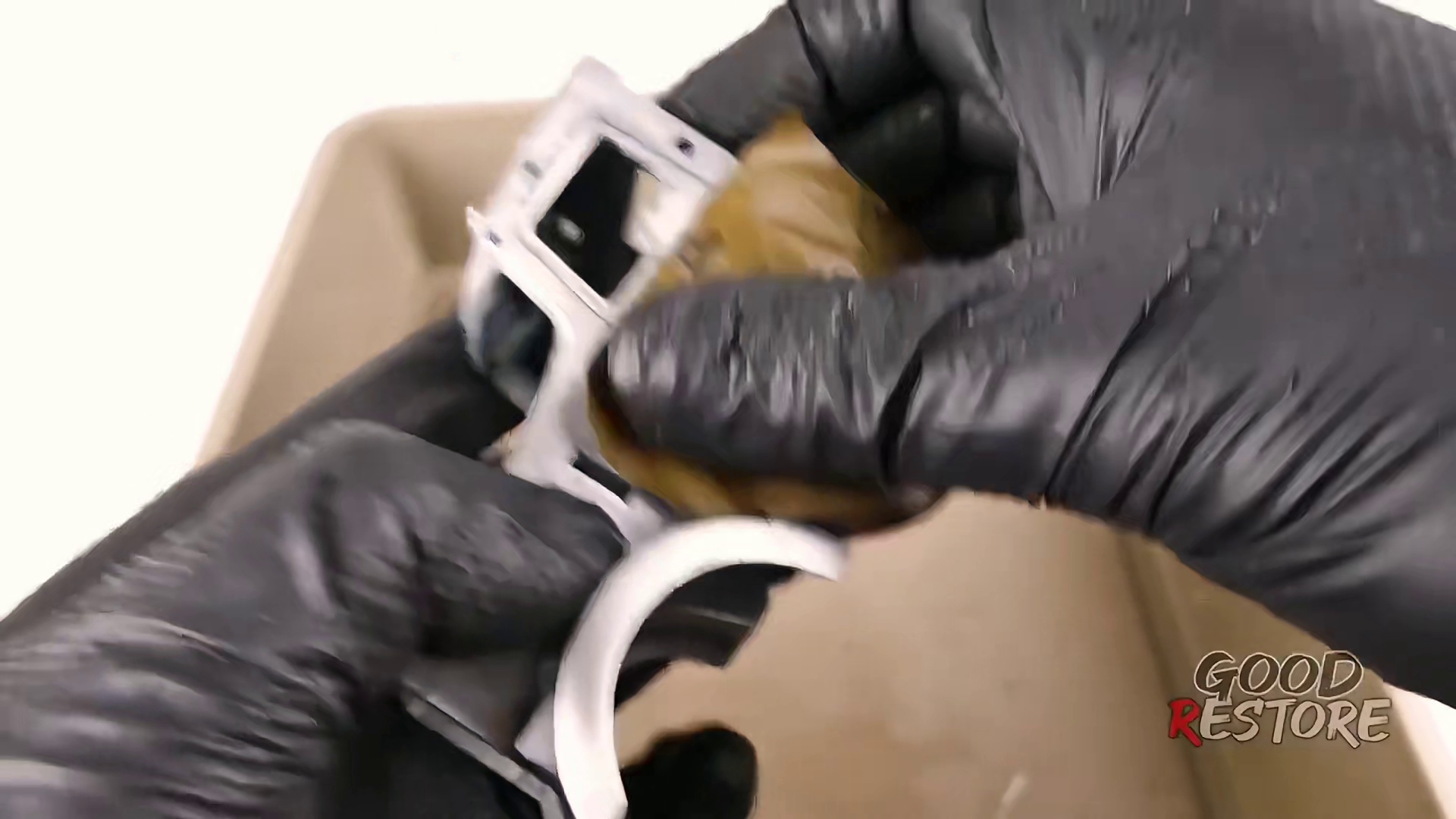 垃圾堆里捡的废铁卡车，修复后变身黄金座驾！这手艺绝了