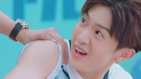 吴季峰 花式撒娇高萌名场面学法医的怎么了哼