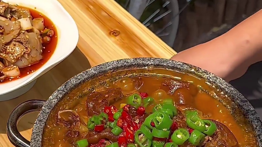 南昌街边1元1碗的红糖冰豆花！