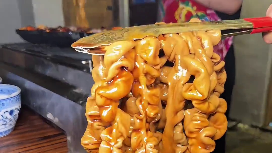 在北海！果然越隐秘的小破店越好吃！没有本地人带路不好找！！