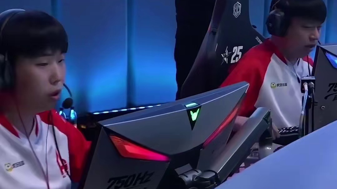 蛇哥说当时KOI更厉害也没留住，如果再选一次自己还是会先选欧欧