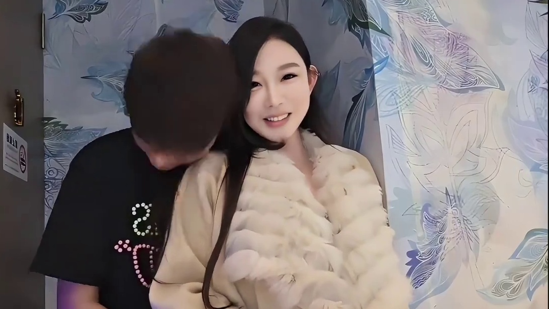 三文鱼等这一天很久了～
#小小小酷哥 #三文鱼1995 #组织1995