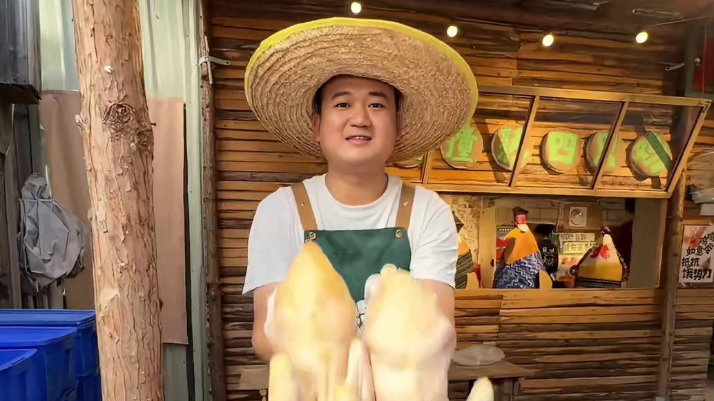 藏在南宁巷子里的烟火气小镇！有点难找但是真的巨巨好吃！！