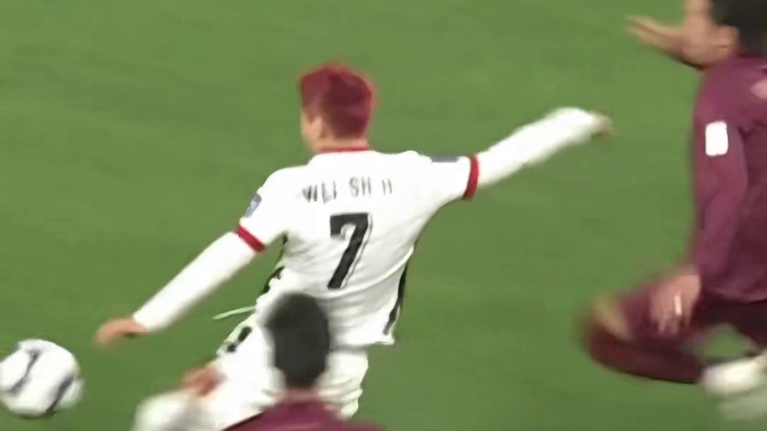 费利佩世界波 点射双响！韦世豪造点，蓉城客场2-2遭绝平，也太好看
）