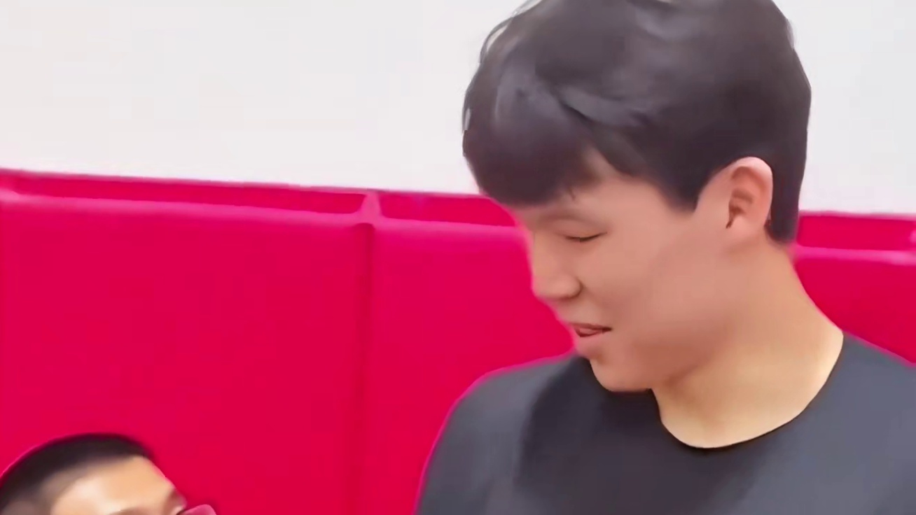 斯普利特正式将杨翰森摆上首发中锋 克林根天彻底塌了