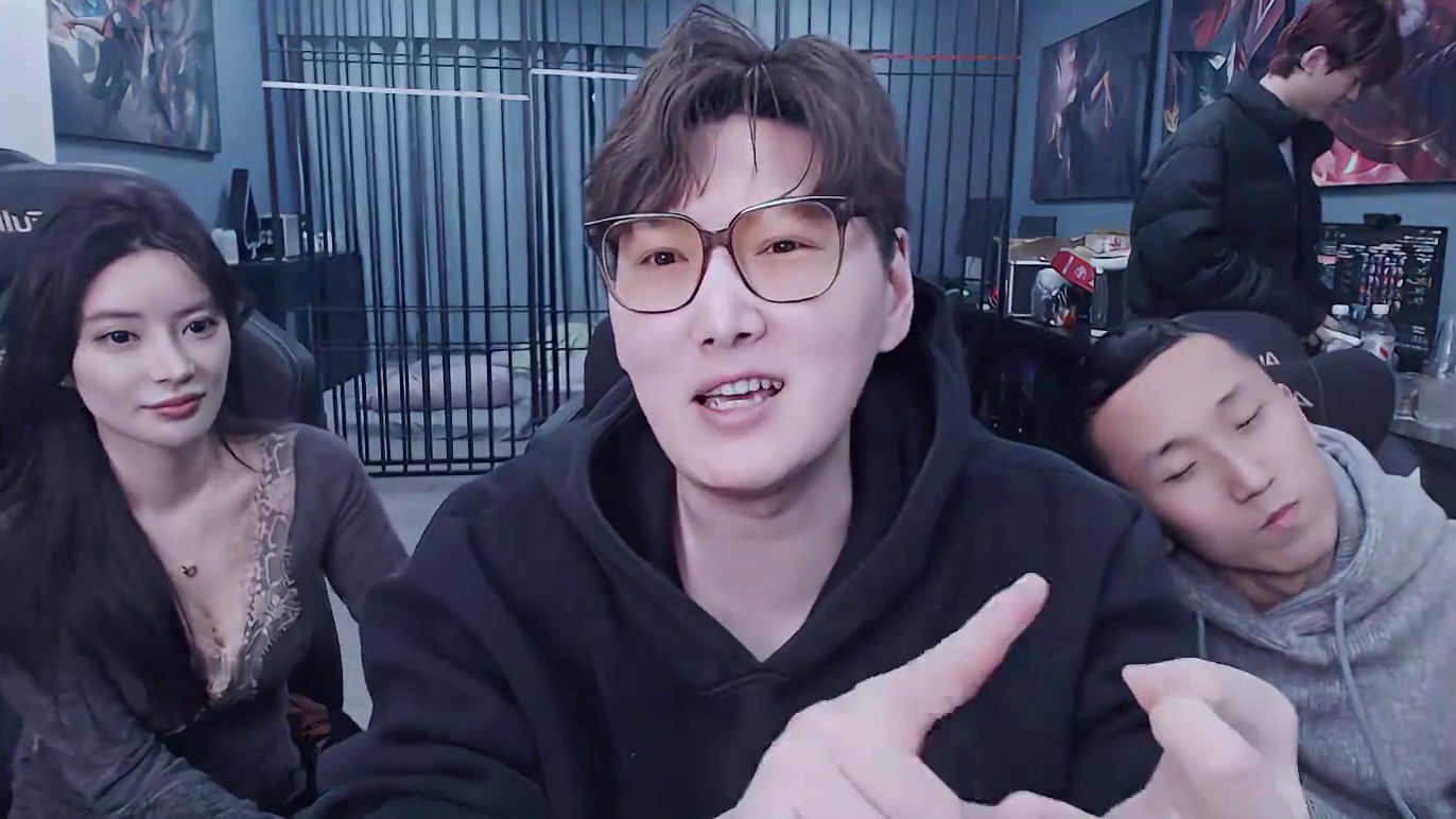 白菜主播熬夜打比赛加10个奖励离谱 兄弟们破防热议公平性