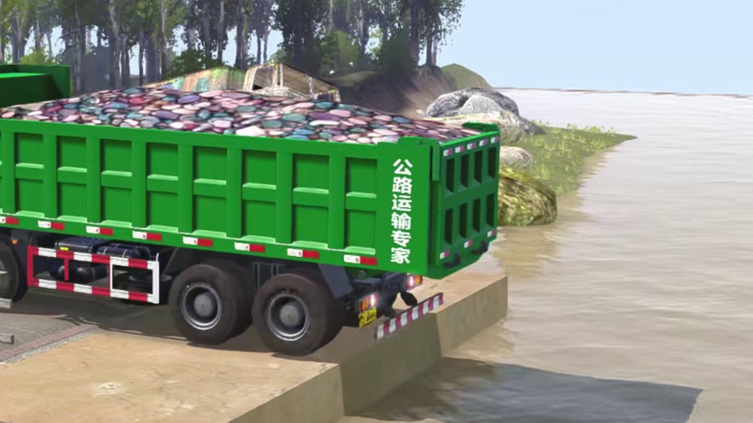 旋转轮胎泥泞奔驰