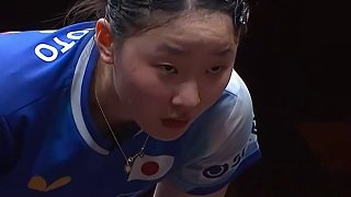王曼昱4-2張本美和，躋身香港總決賽女單八強