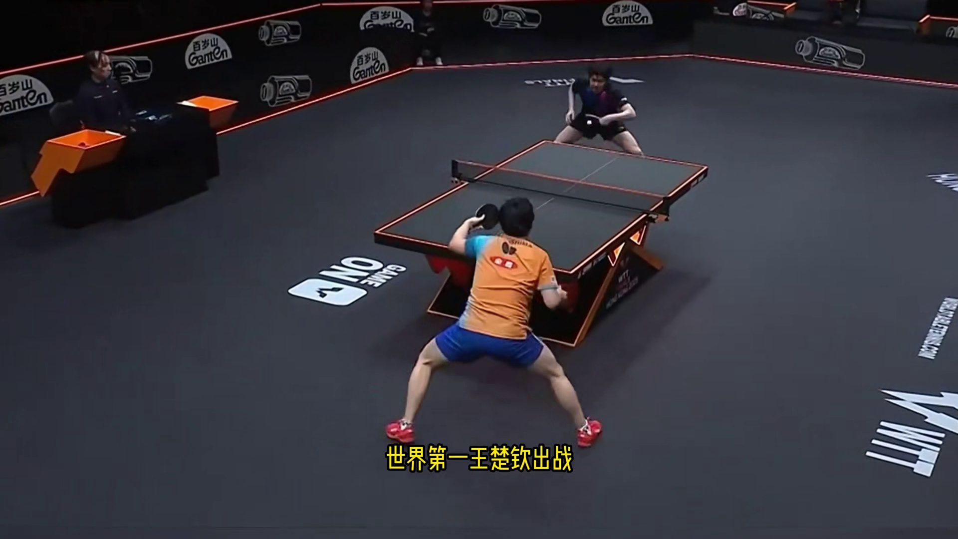 从1-3到4-3！王楚钦连扳3局惊天逆转，惊险晋级香港总决赛八强