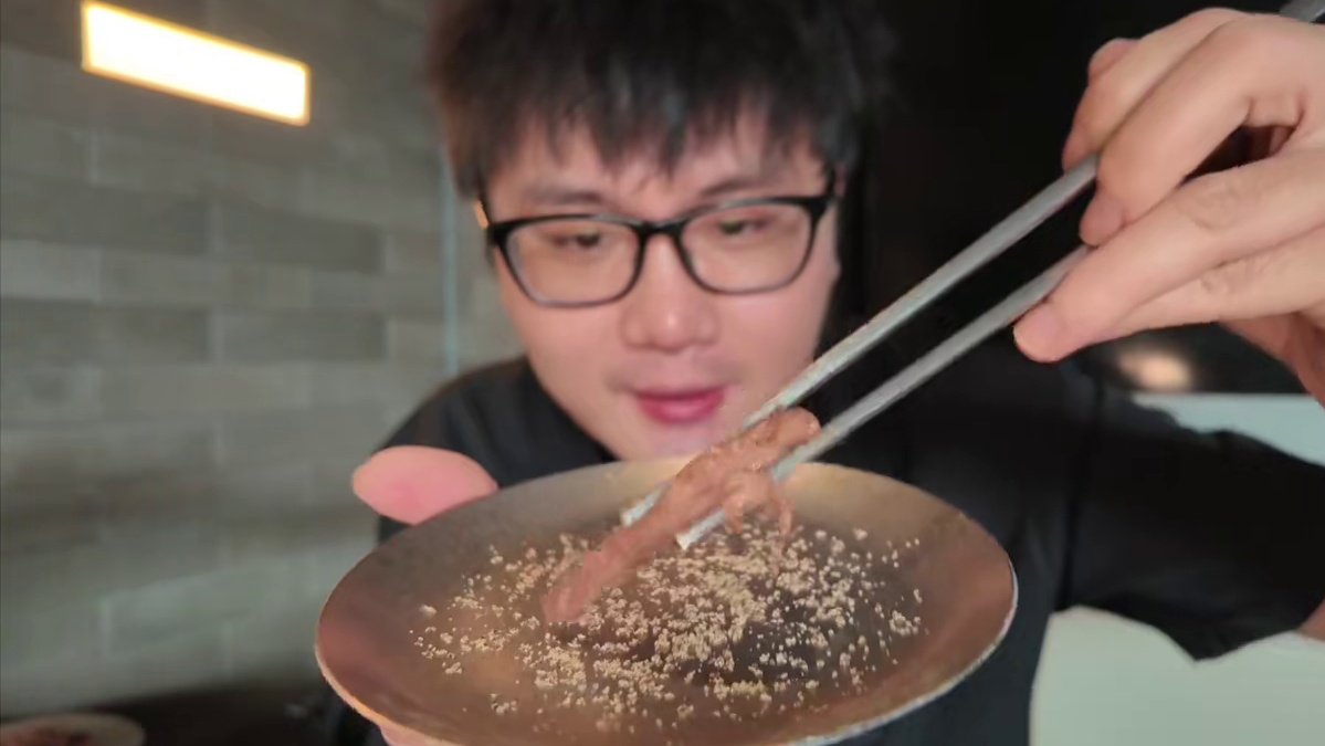 人均百元吃A5霜降级和牛！58抵100！ #实现雪花牛肉自由
#人均百元享A5和牛 #和牛烤肉 #香