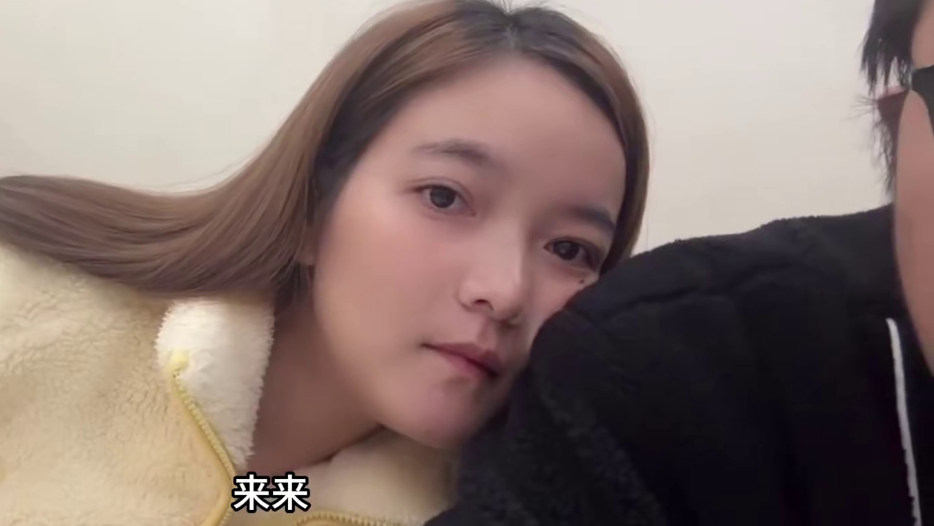 嘉宝讲述自己替补每天都在练枪找活 本来卫星有两大活预选赛想用的 没用上一直藏，没想到藏着藏着修复了