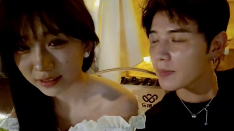 “希望你爱我，希望我发财！”#童锦程 #山猫无名 #江南第一深情