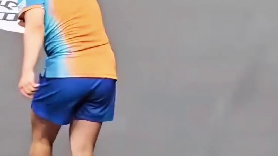 王楚钦把松岛辉空打破防，各种搞笑动作，赛后更是靠墙痛哭