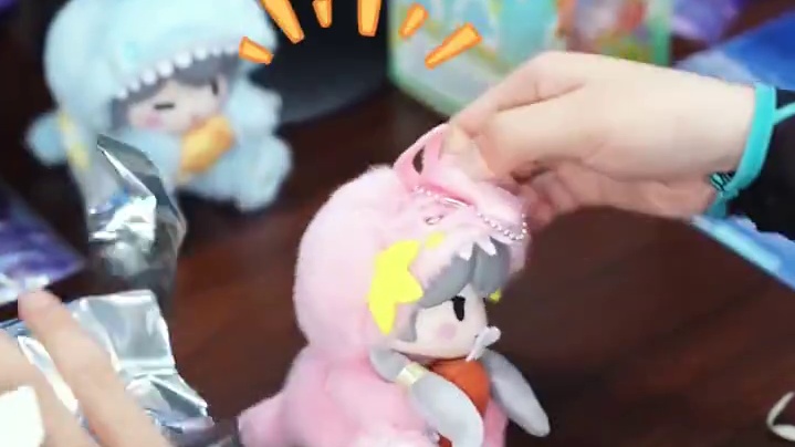 锦依卫集合，天依来前行者上班的一天 #前行者外设 #游戏外设 #前行者跟洛天依键面啦 #和洛天依键个