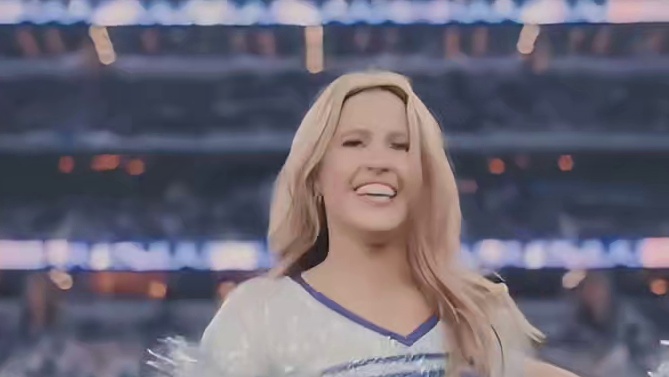 岁月不败美人，在达拉斯牛仔啦啦队身上具象化了