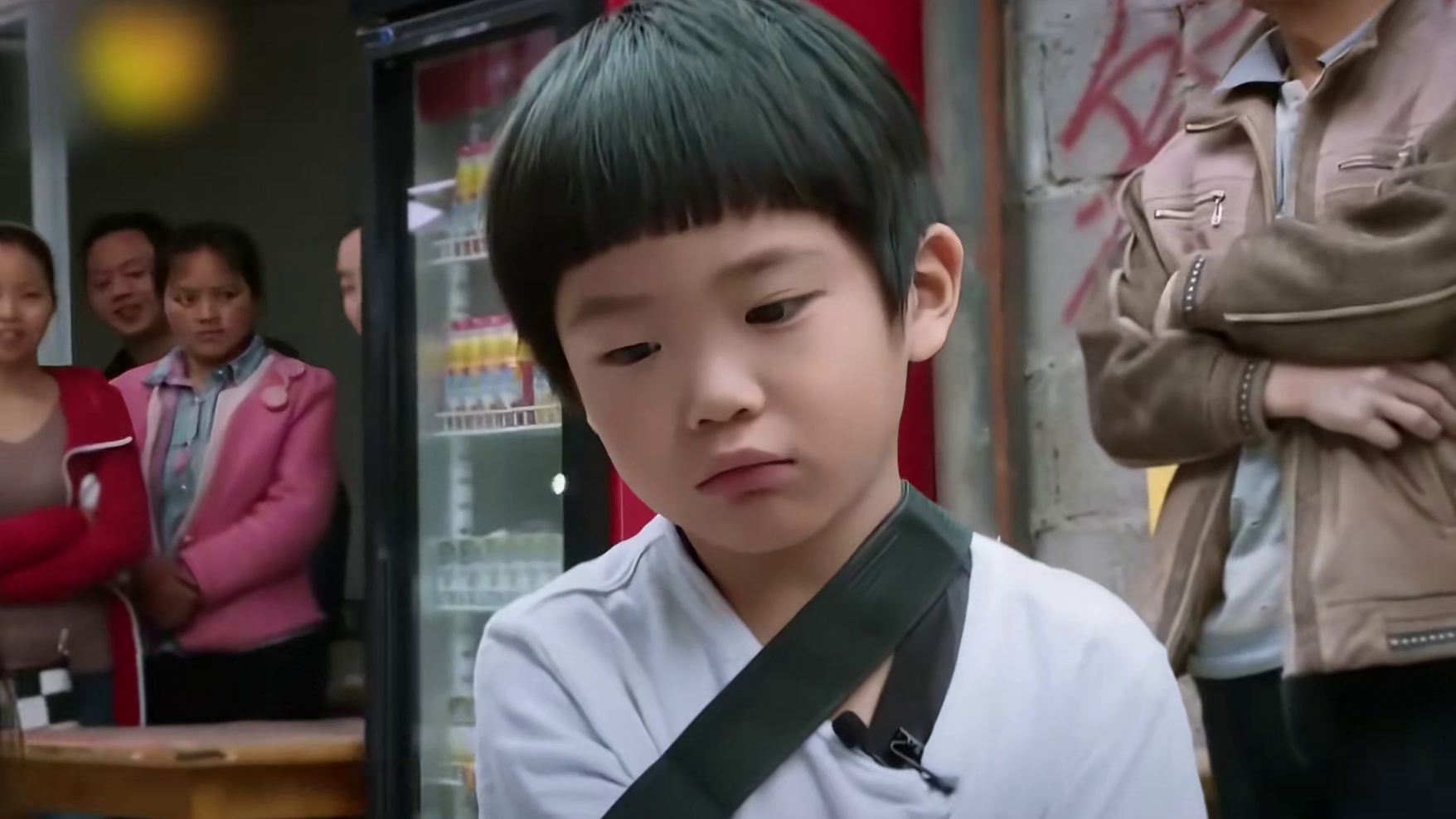 曹格女儿对哥哥挑衅般的三声怒吼，揭示了所有偏心二胎家庭的真实面目