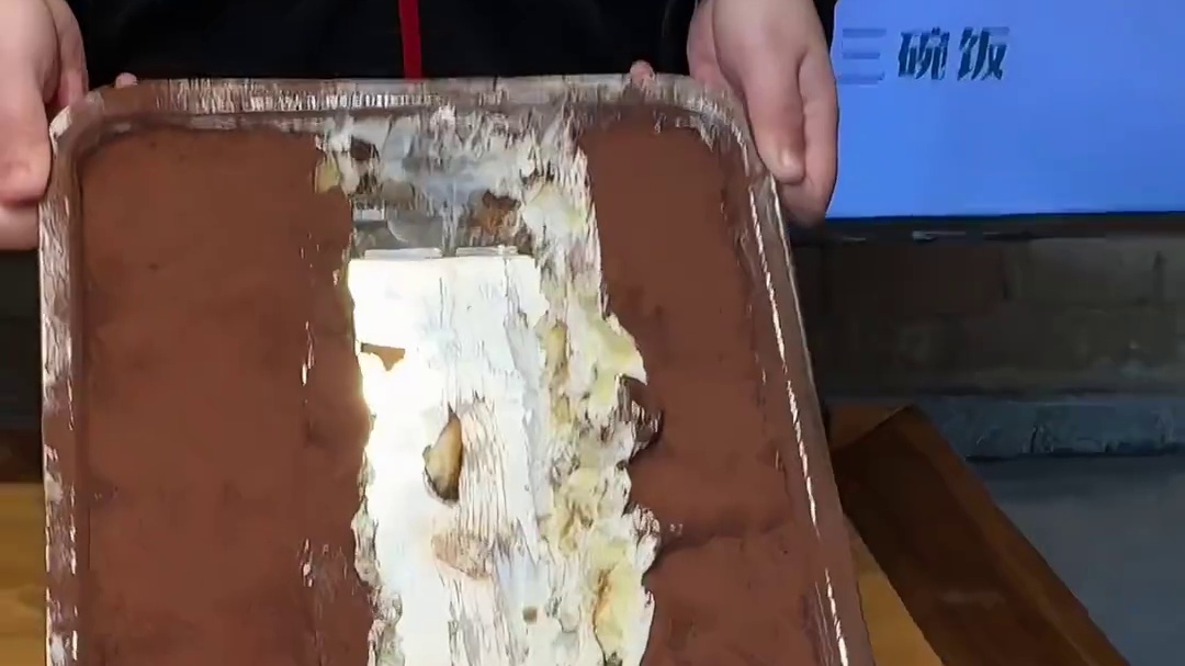 挖下去的那一刻……店员脸都绿了…