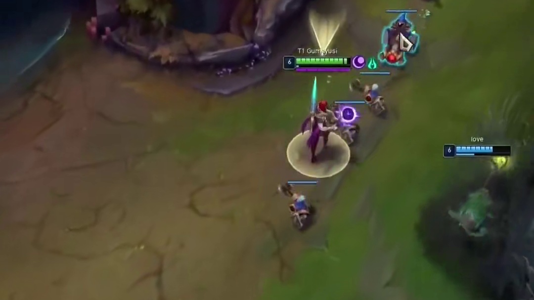 2025年12月12日，韩国KeSPA杯焦点战中，HLE战队ADC选手Gumayusi与DK战队ADC选手Smash展开首次正面对决。两人曾因首发席位争夺激烈，最终分别离开T1。赛前状态和舆论焦点集中在两人的战术风格、心理博弈以及支持率分化上。若Gumayusi获胜，将进一步巩固其“T1系最强AD”标签；若Smash取胜，则可能改写舆论对其“经验短板”的质疑。此战被戏称为“T1青训成果展”，对选手