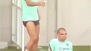 “只要誰打C羅，我就打誰！佩佩到底是如何保護C羅的？