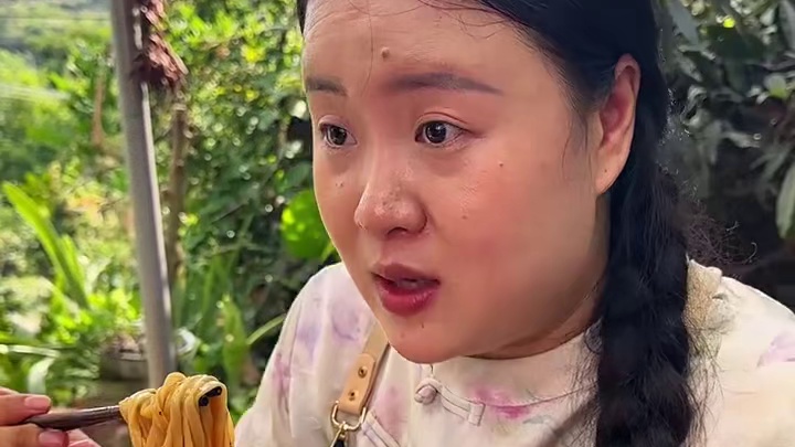 这碗面你们看着不流口水吗，麻辣鲜香太好吃了