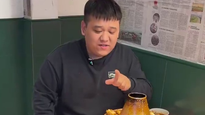 郭满满火锅鸡在彩虹桥开业了，冲郭满满火锅鸡