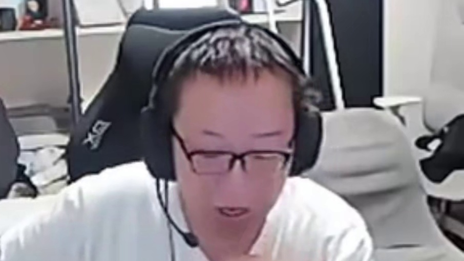 阵中小将关键图挺身而出，1222卫星18杀帮助队伍追进图五