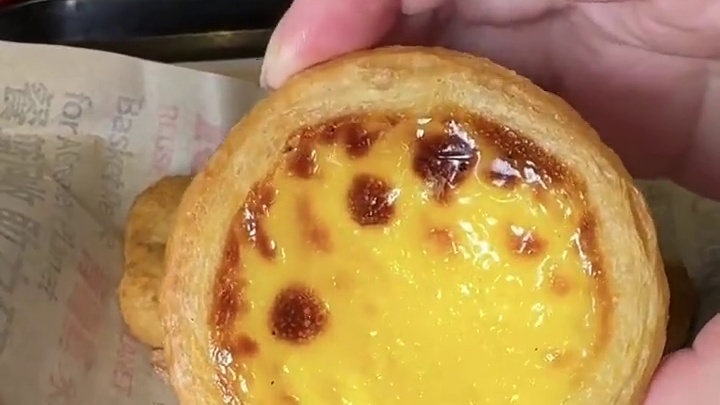 肯德基圣诞欢享三人畅选桶，足足12件套只要79！还是半价配送费！#肯德基  #肯德基圣诞  #肯德基