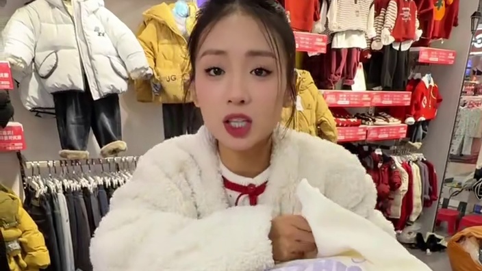 卖爆了！热带鱼童装299代1000赶紧囤！ 注：•单次消费不限制使用张数