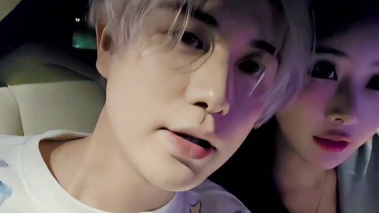 “一朵鲜花插在牛粪上！”