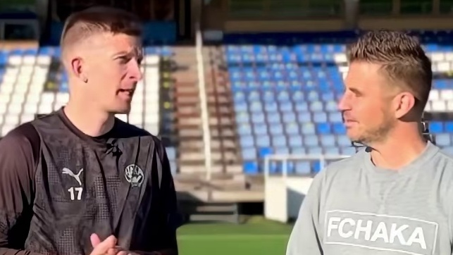 离谱！芬超球队降级，球迷直接放火焚烧球场#足球