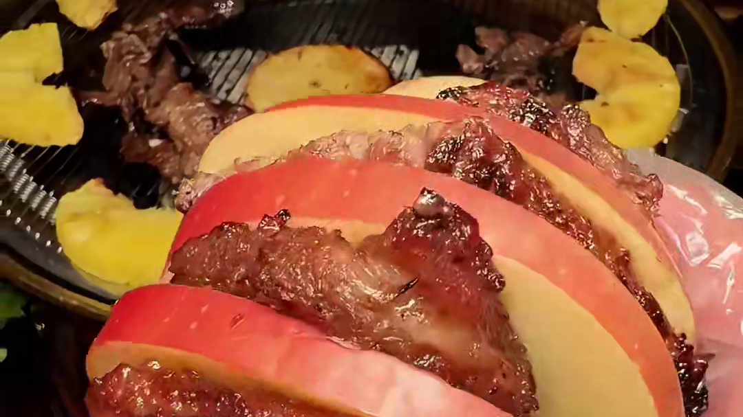 谁懂这一口苹果烤肉的好吃程度！
