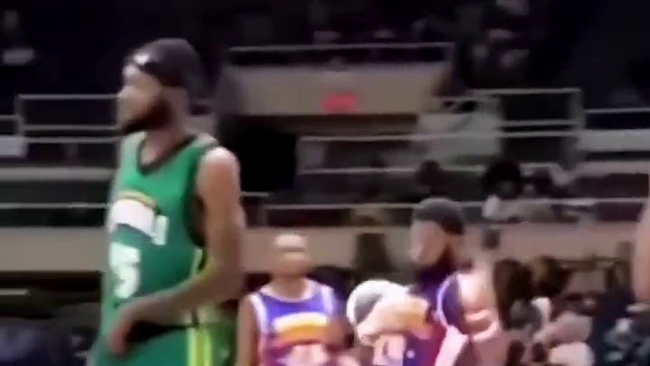 你越吹我越兴奋，看我的欧洲步！#篮球