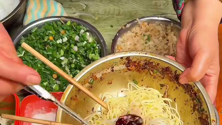 小学门口的物价竟然这么离谱！