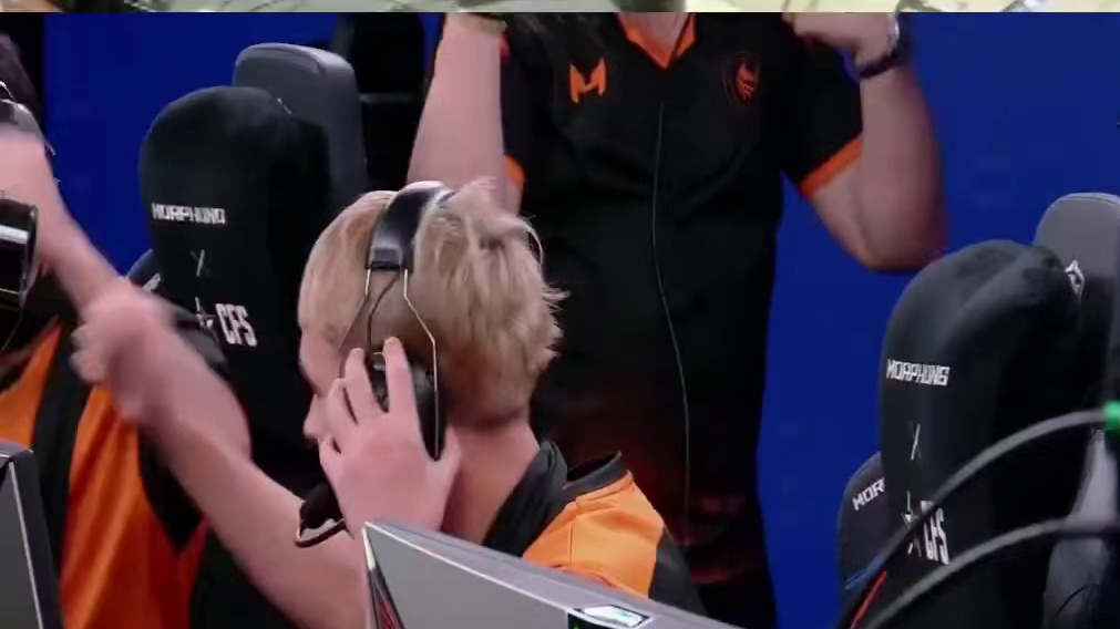 菲律宾小孩哥晋级决赛，3:0横扫巴西QAD！一群小孩打进世界总决赛！白鲨表示太狠了！#菲律宾小孩哥晋