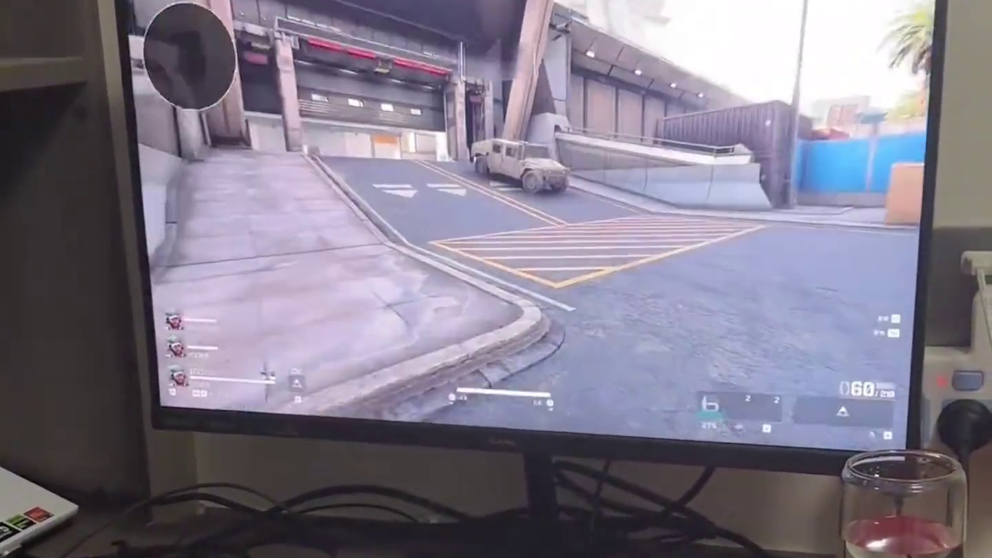 高烧开了把游戏，成功撤离后烧退了！