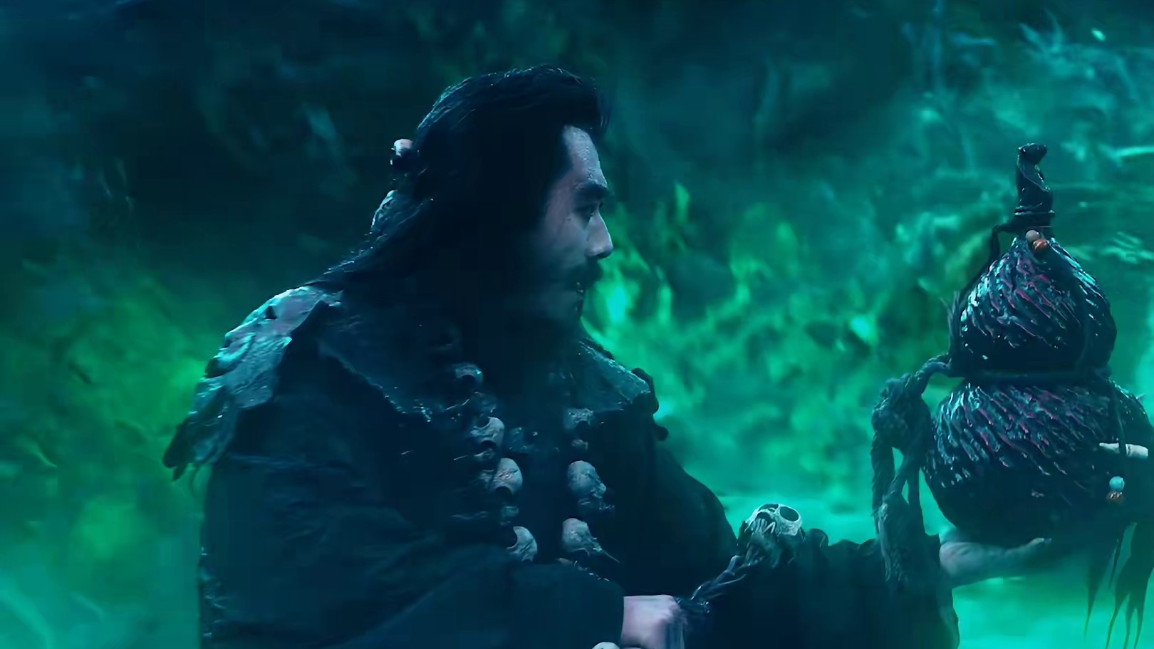 殷寿派出大军讨伐西岐擒拿姬发，杨戬哪吒雷震子奋力守城