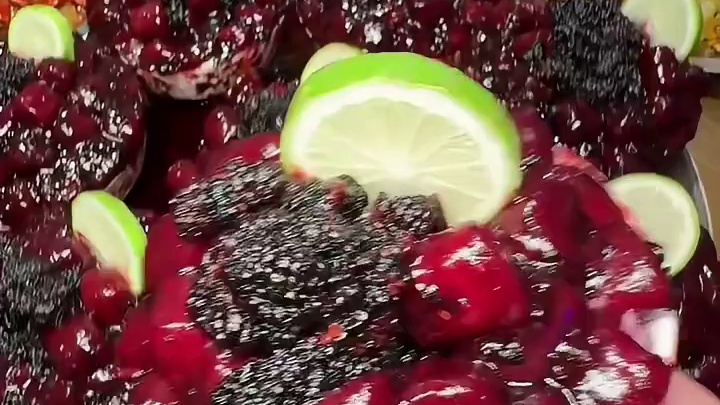 吃不吃南京的乌漆嘛黑杨梅冰汤圆？