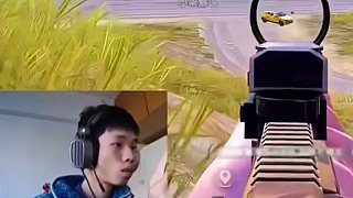鯊魚騎馬在野區(qū)戲耍落單的滿編隊！決賽圈騎馬多次拉槍線救隊友于水火之中！