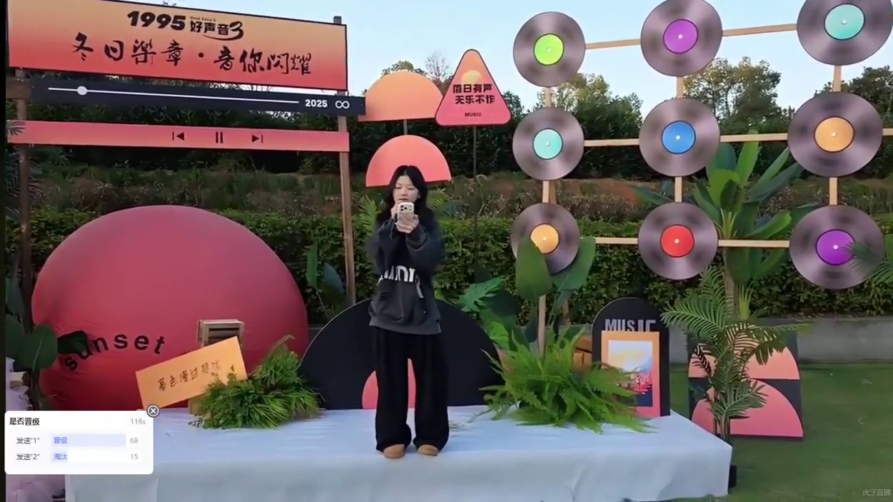 小粉的“雨爱”真好听。
#小小小酷哥 #小粉1995 #组织1995 #1995好声音第三季 #雨爱