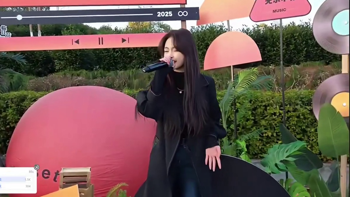 乔鹿鹿“想你的夜”
#小小小酷哥 #乔鹿鹿 #组织1995 #1995好声音第三季