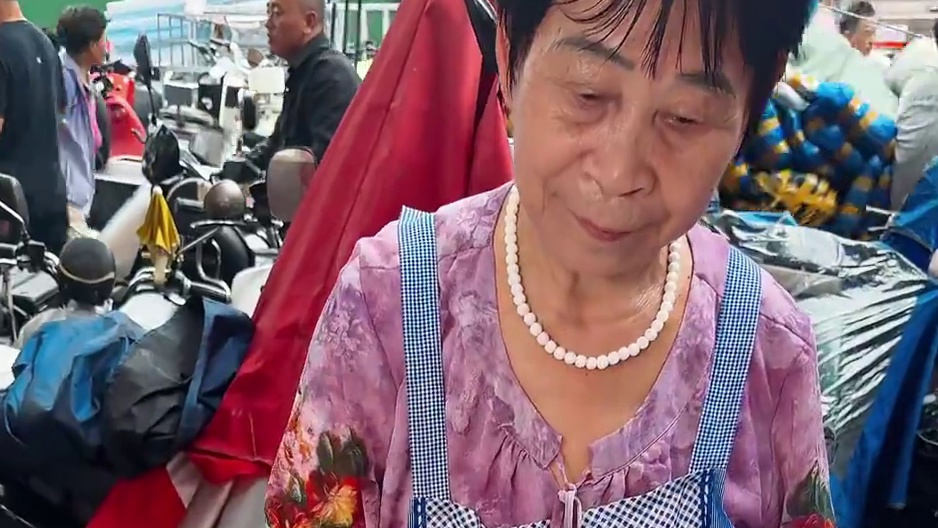 酸酸辣辣的老式鸡蛋汤，加份泡面绝了