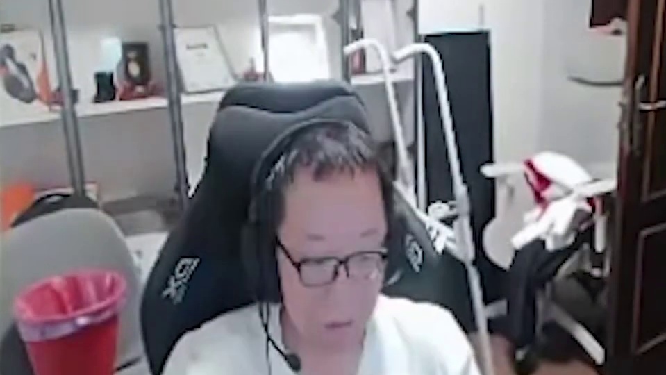 这群小孩哥的枪准到离谱了，希望AG新鹰眼能缓过来