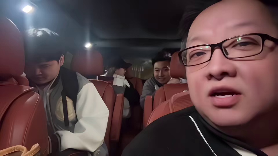 12.15 AG绝迹直播名场面