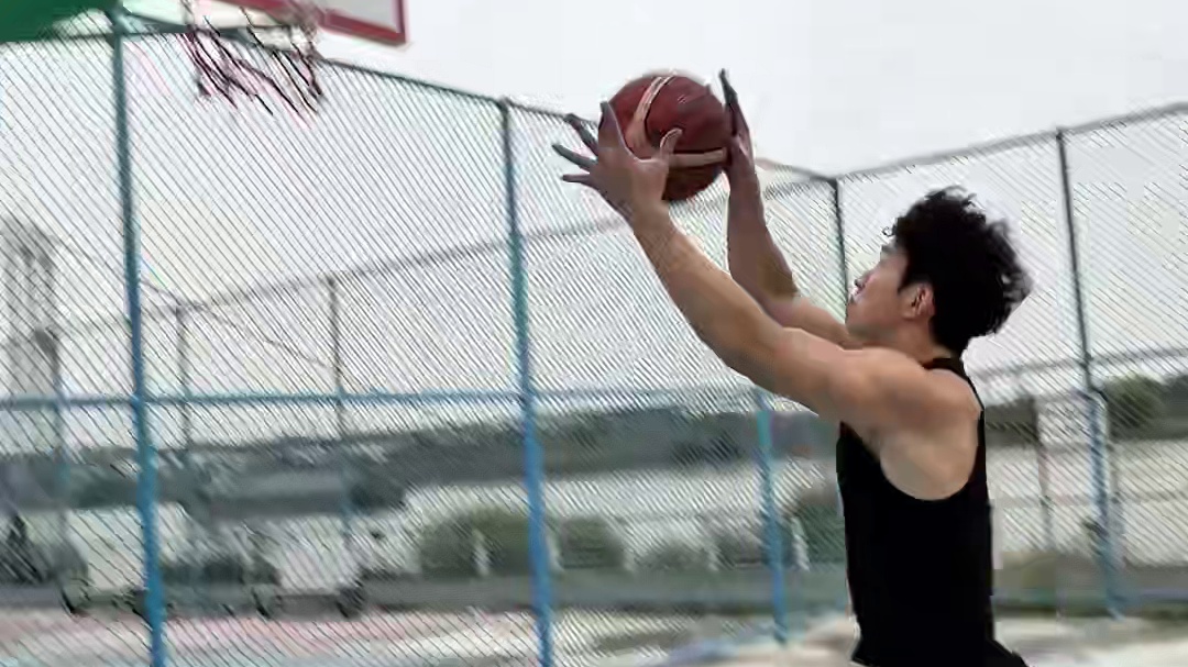 时间能给你一切，也可以带走一切 #又帅又能练 #KsY思逸 #健体 #运动表现 #变强