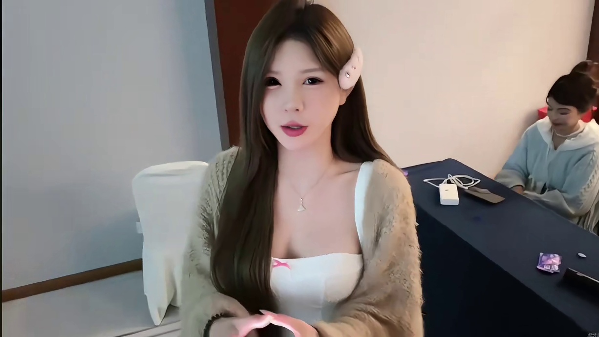 QQ润了 
#小小小酷哥 #QQ1995 #组织1995